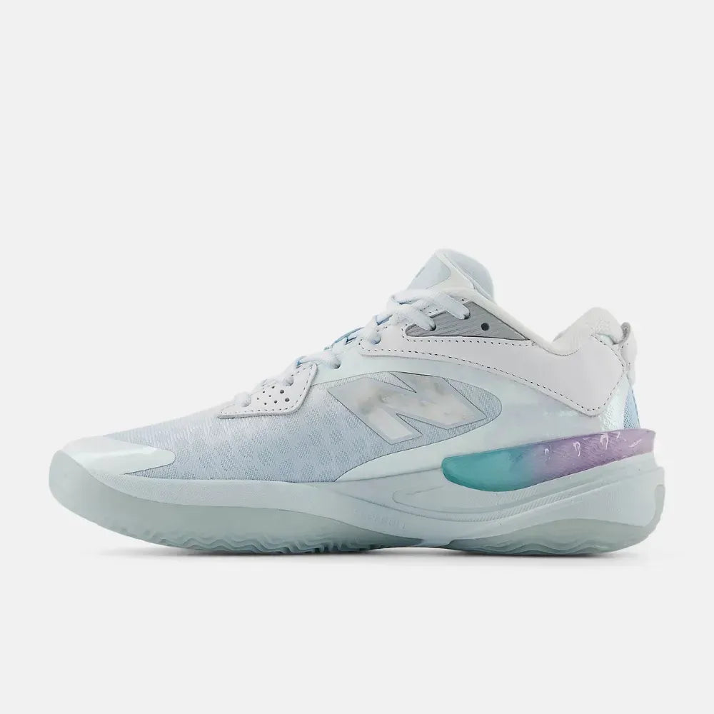 TM x NB Hesi Low v2 – White/Bright Sky