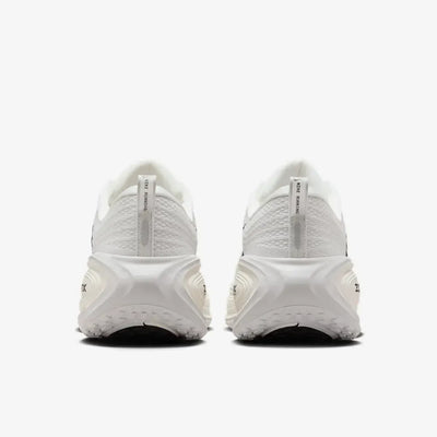 NK Vomero Plus Summit White Vast Grey Sail Black