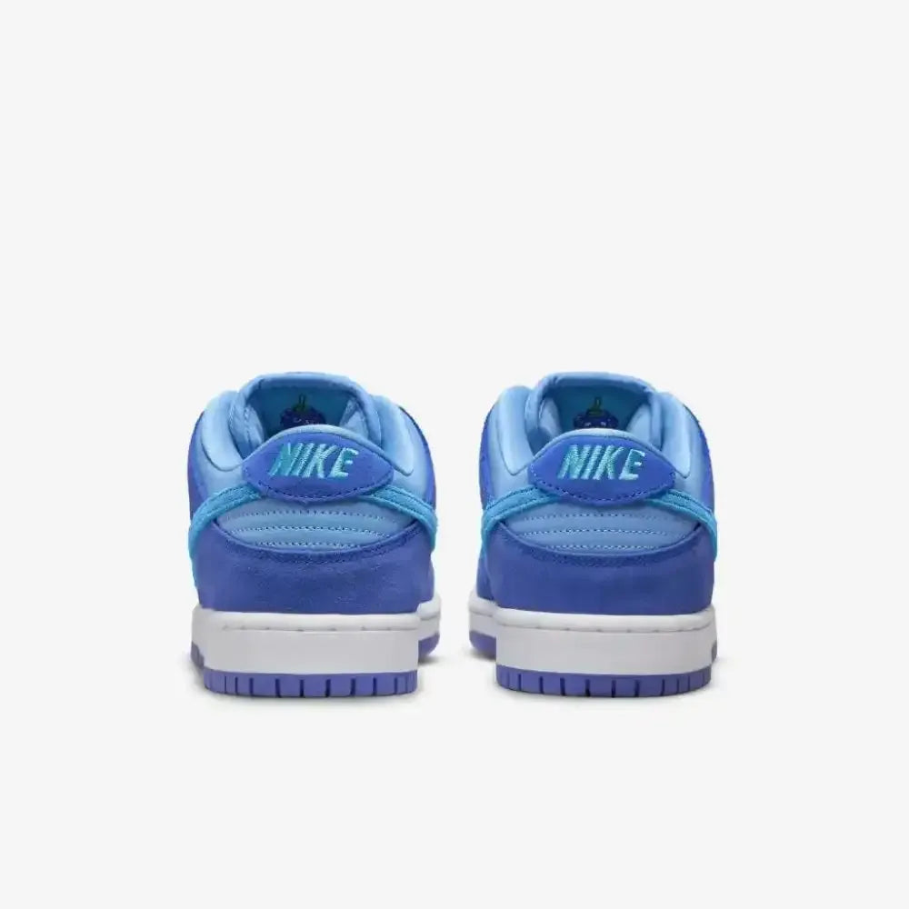 NK SB Dunk Low Blue Raspberry