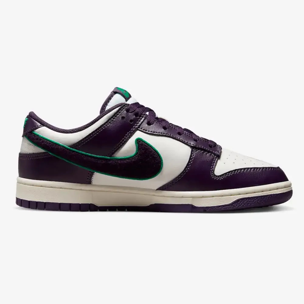 NK Dunk Low - Chenille Swoosh Grand Purple