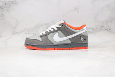 NK SB Dunk Low Staple NYC Pigeon