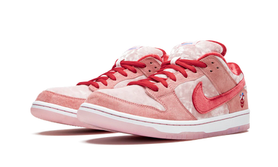 NK SB Dunk Low Strangelove