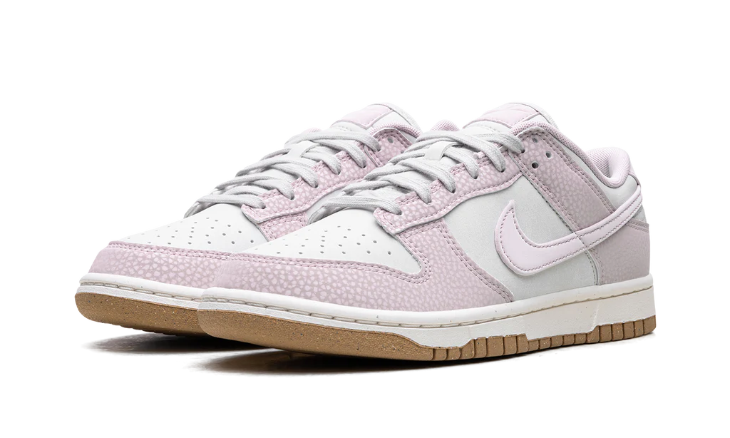 NK Dunk Low Light Violet