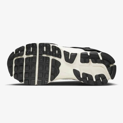 NK Zoom Vomero 5 Timeless