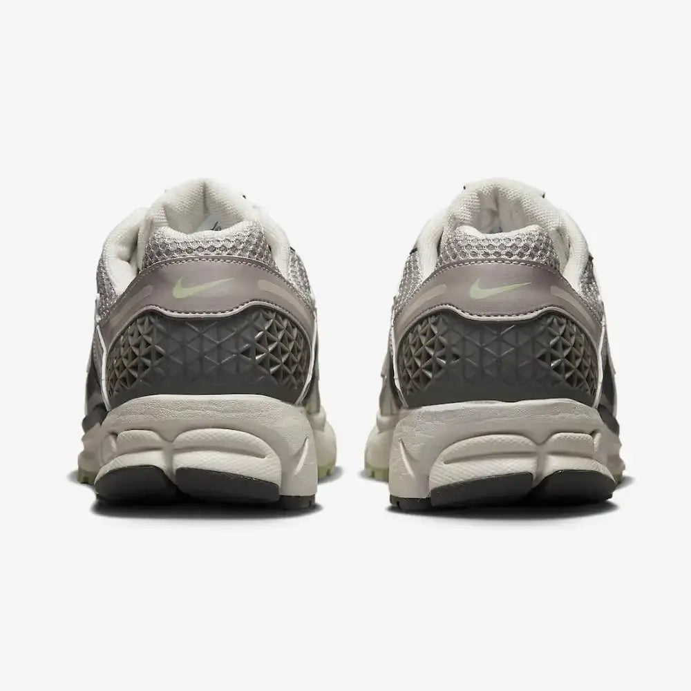 NK Zoom Vomero 5 Cobblestone and Flat Pewter