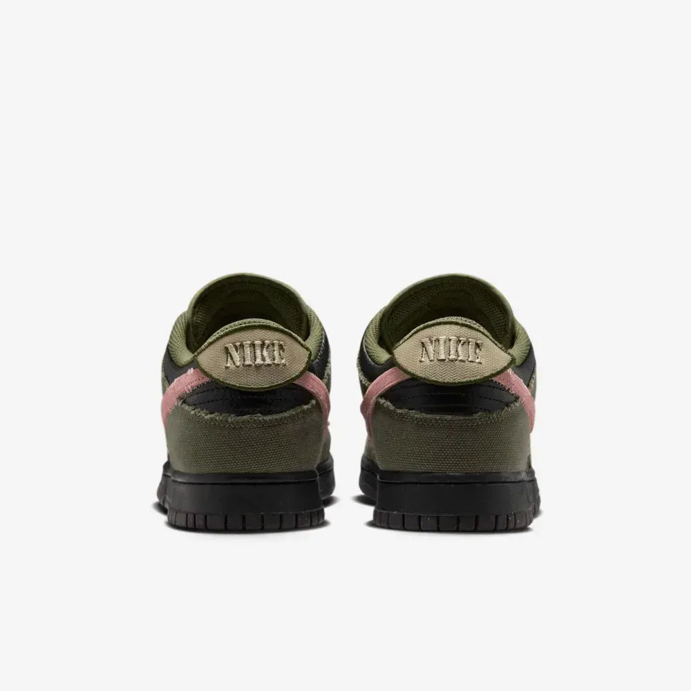 NK Dunk Low - Dunks Not Dead