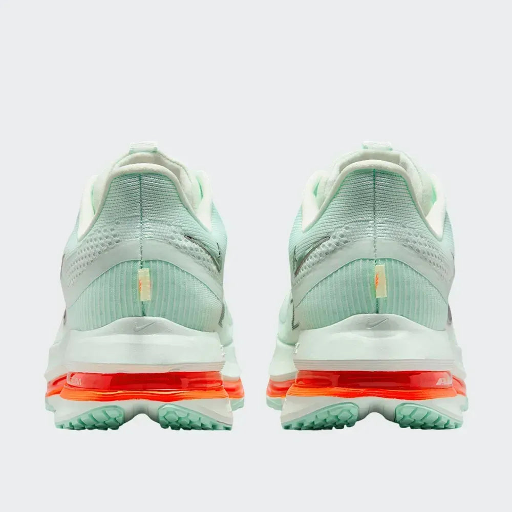 NK Pegasus Premium - Barely Green