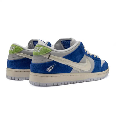 NK Dunk Low - Fly Streetwear