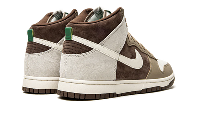 NK Dunk High Light Chocolate