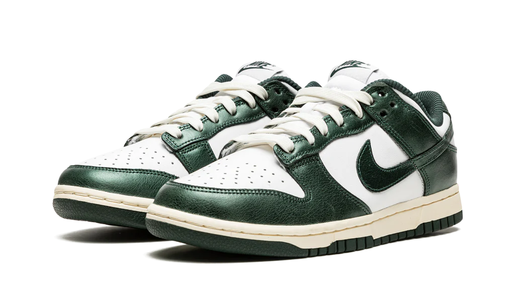 NK Dunk Low Vintage Green (W)