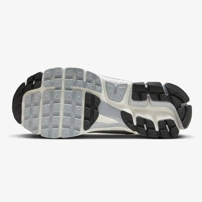 NK Zoom Vomero 5 Wolf Grey