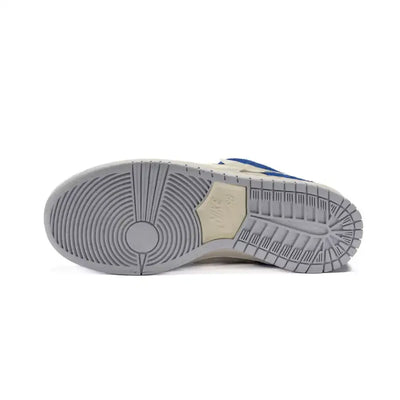 NK Dunk Low - Fly Streetwear