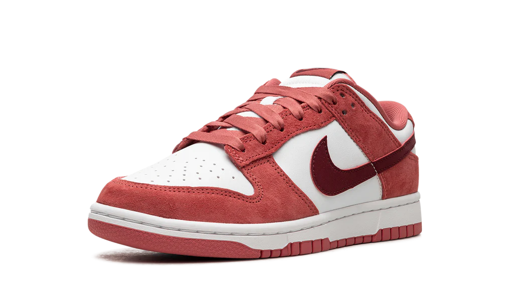 NK Dunk Low Valentine's Day