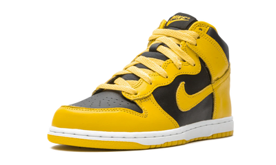 NK Dunk High Varsity Maize