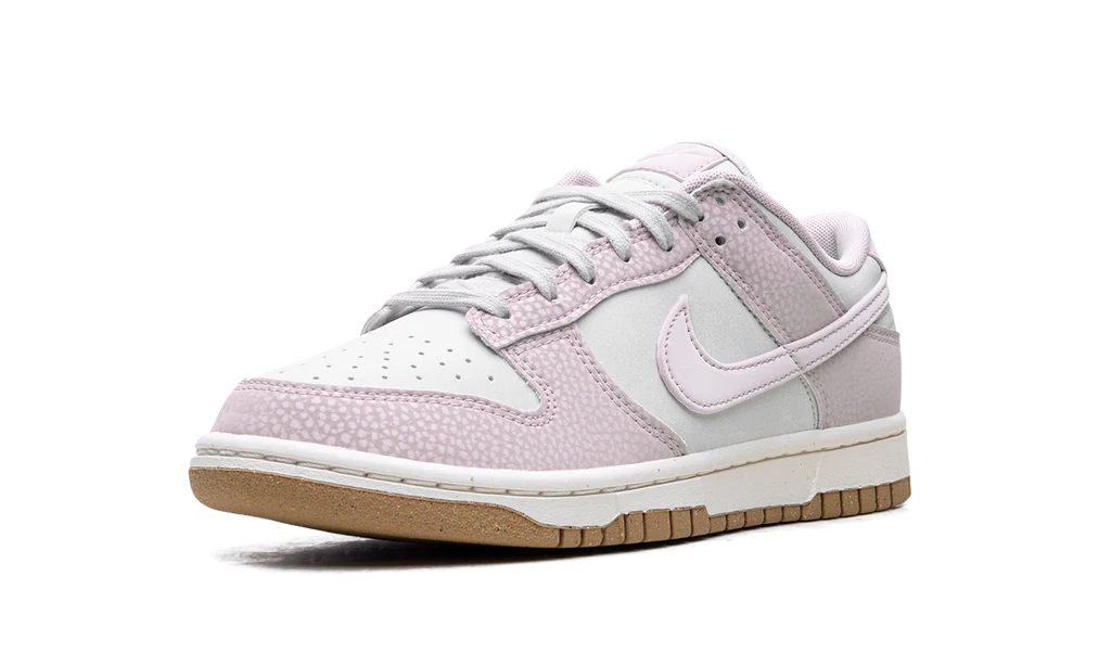 NK Dunk Low Light Violet