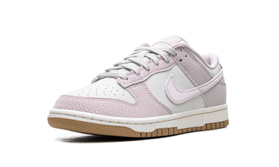 NK Dunk Low Light Violet
