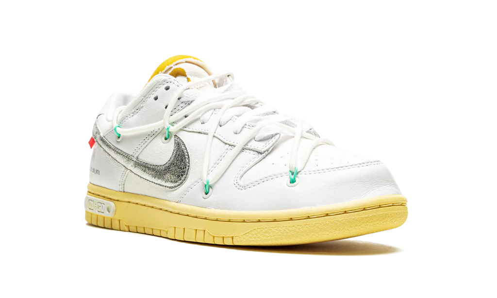 NK Dunk Low Off White Lot 01:50